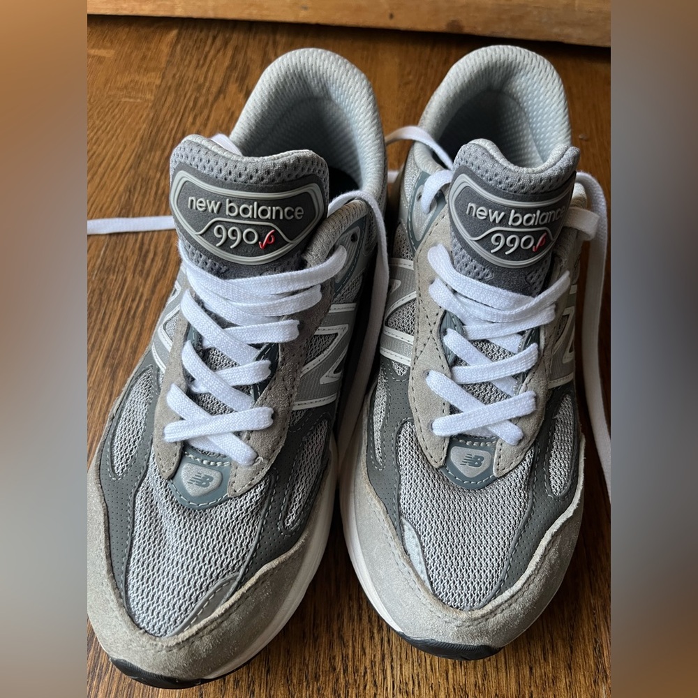 New Balance 990V6 Women 6.5 / Boys 5 /EU 37.5 Gray White Made In USA - Picture 8 of 8